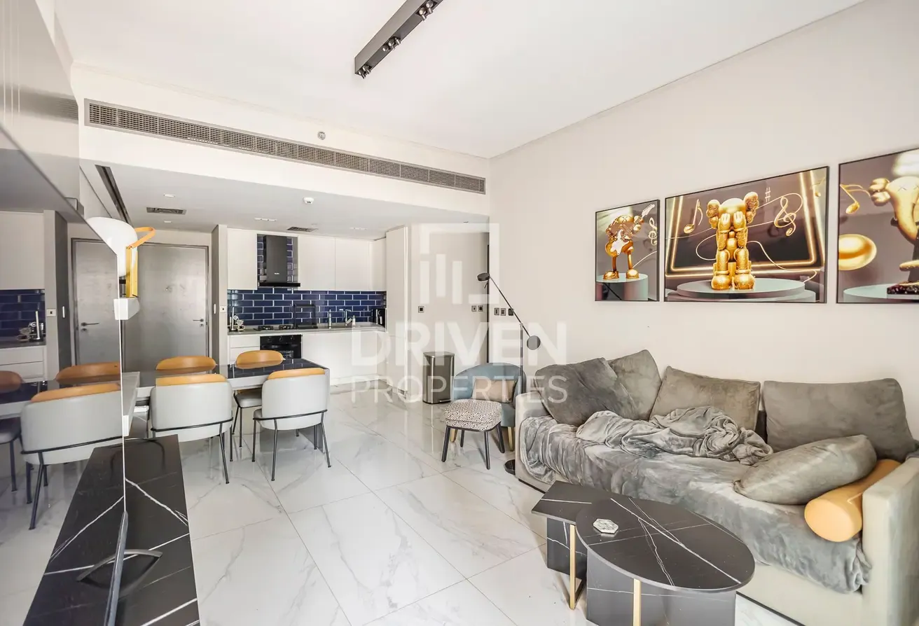 Bright Unit | Fully Furnished | Ready to Move In