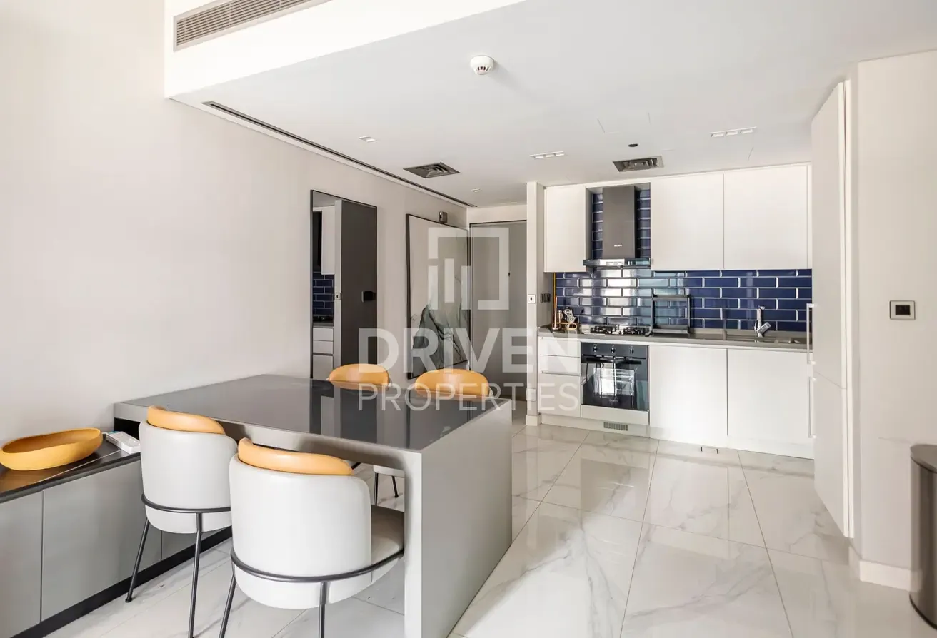 Bright Unit | Fully Furnished | Ready to Move In