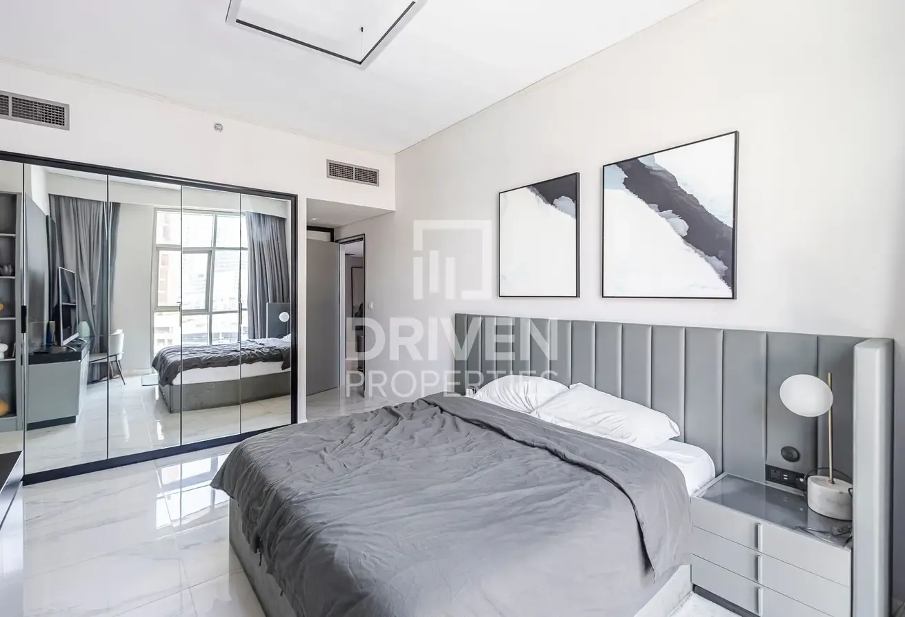 Bright Unit | Fully Furnished | Ready to Move In