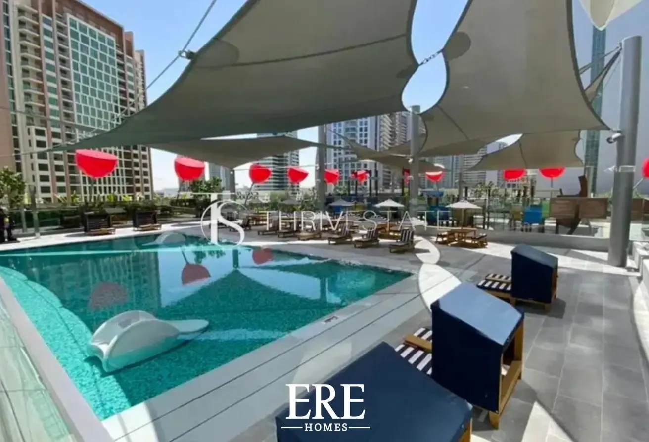 Furnished Studio | Canal View | Available Now