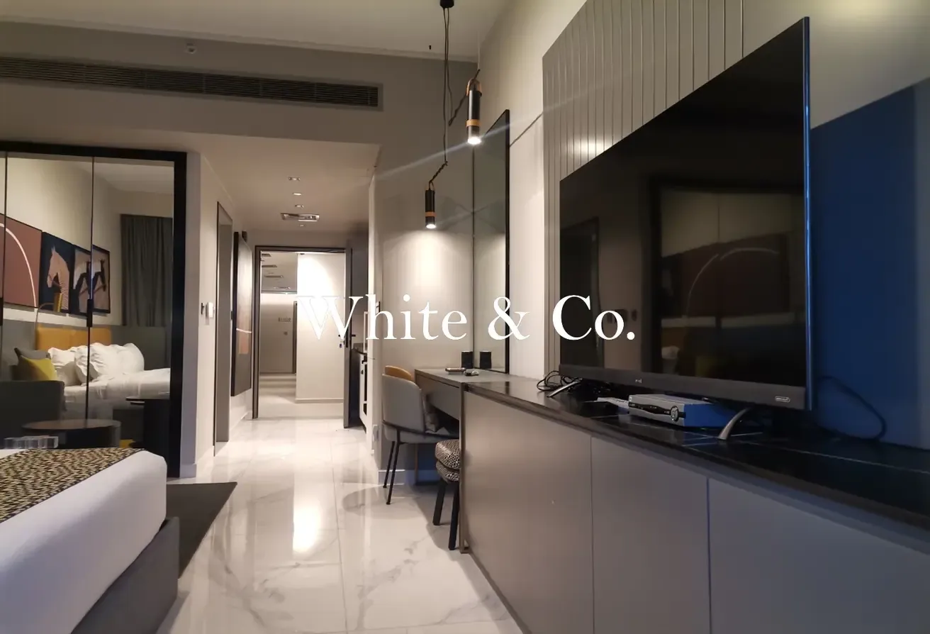 Downtown View | 1 Month Free | 12 Cheques