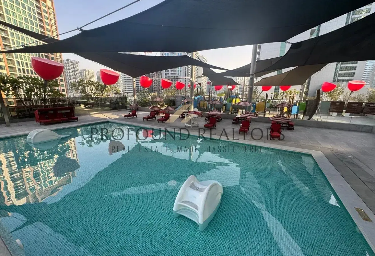 Luxury Furnished Studio I Pool/Canal View IBalcony