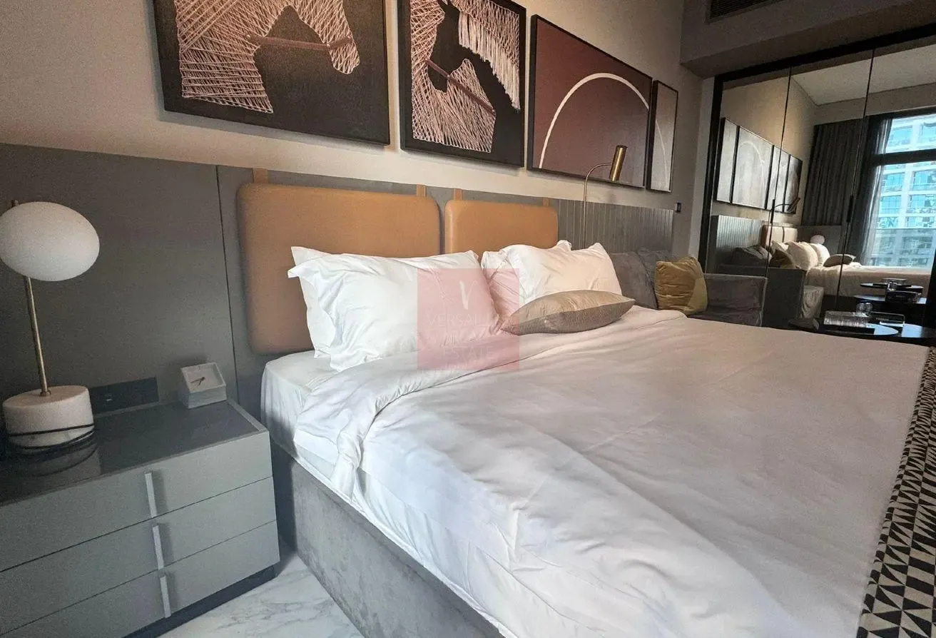 Excellent condition studio /Vacant /Furnished
