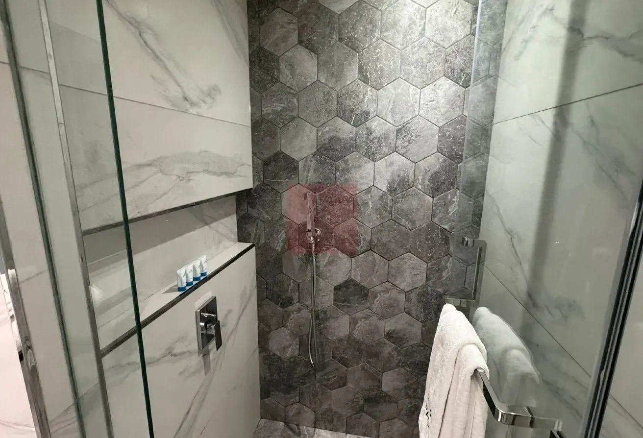 Excellent condition studio /Vacant /Furnished