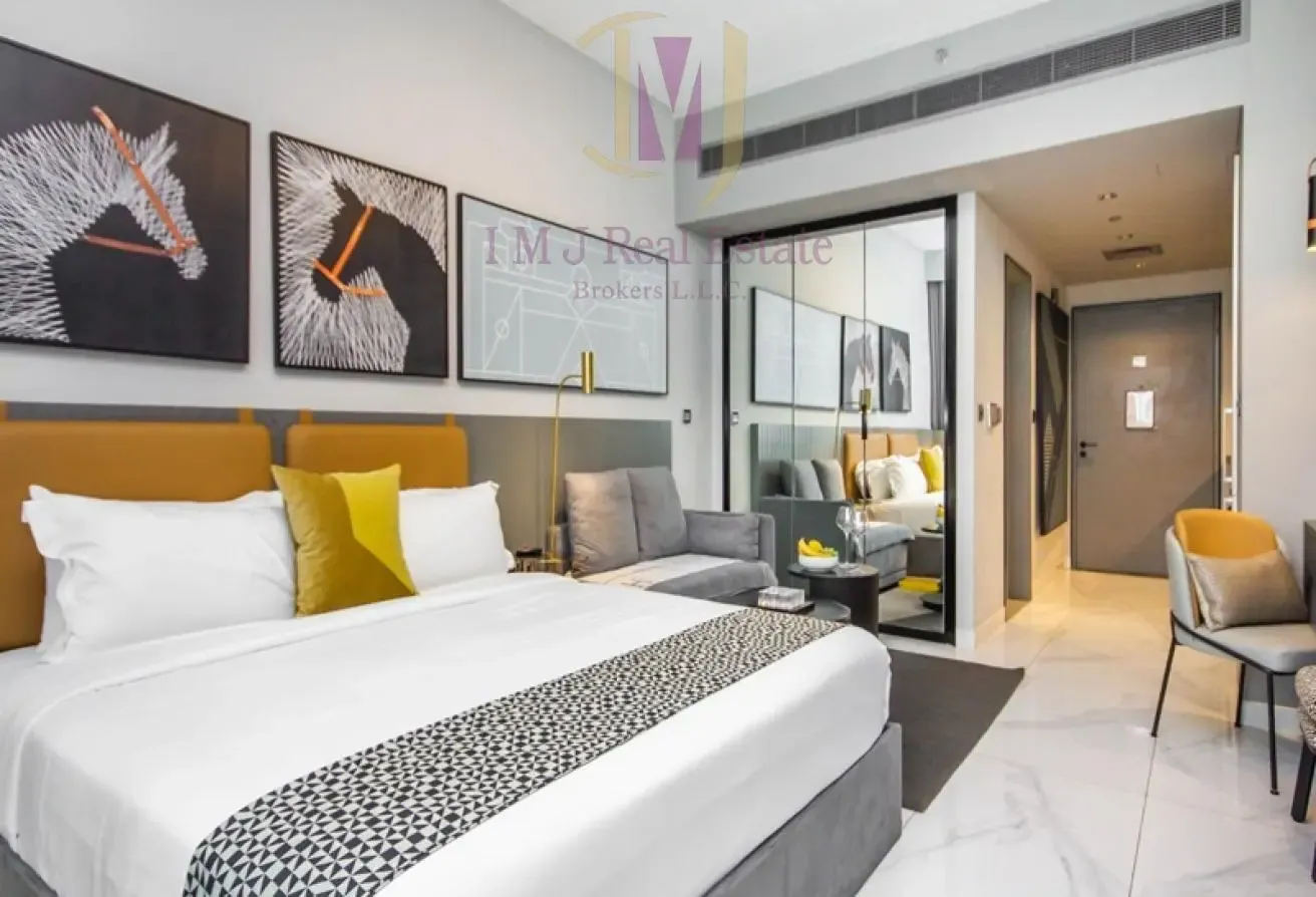Fully Furnished Studio | High Floor | Canal View