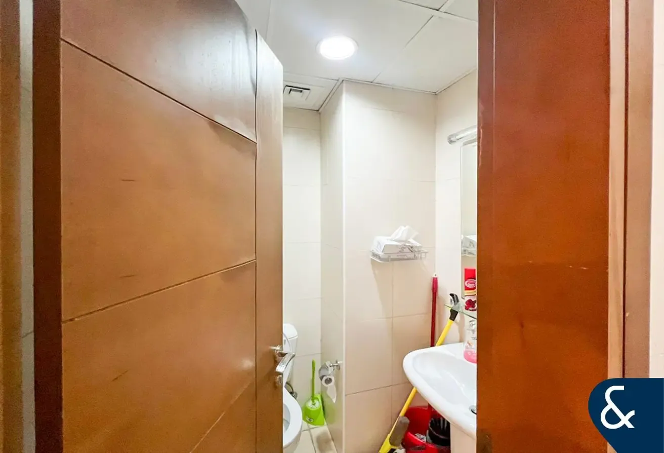 Vacant | Prime Location | Fitted Office