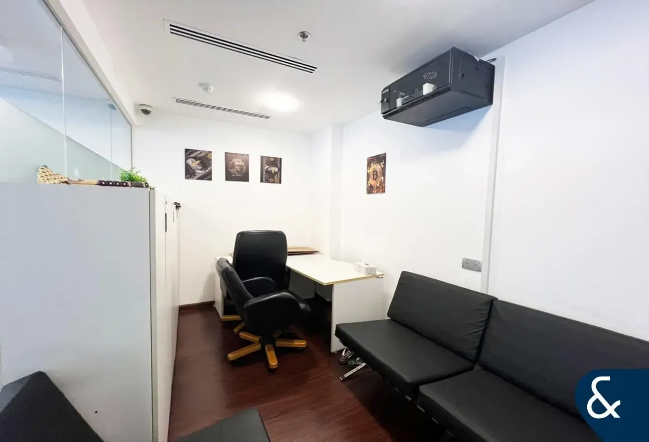 Vacant | Prime Location | Fitted Office