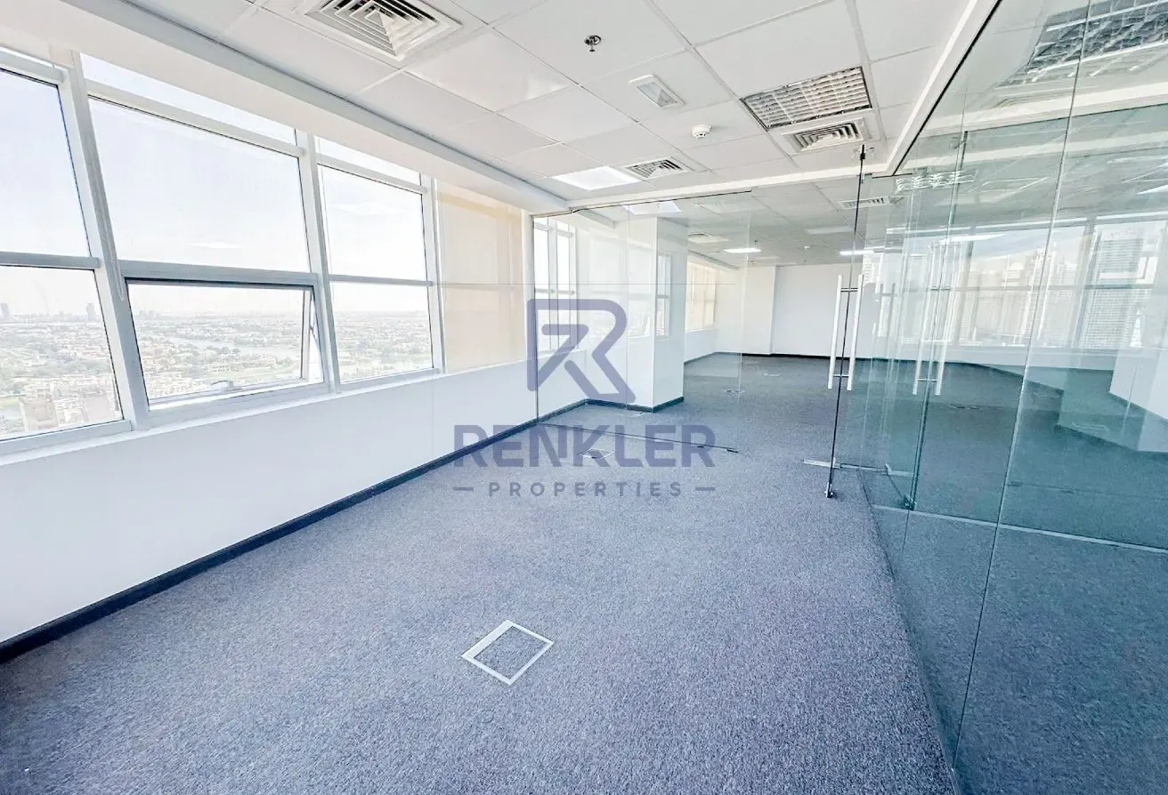 Partitioned | Fitted | Grade A | Close To Metro