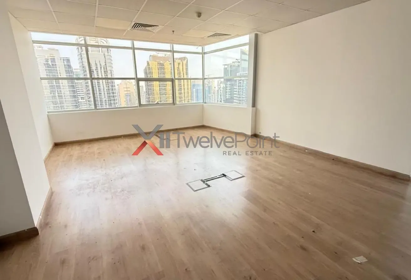 VACANT NOW | BRIGHT CORNER OFFICE | GOOD LAYOUT