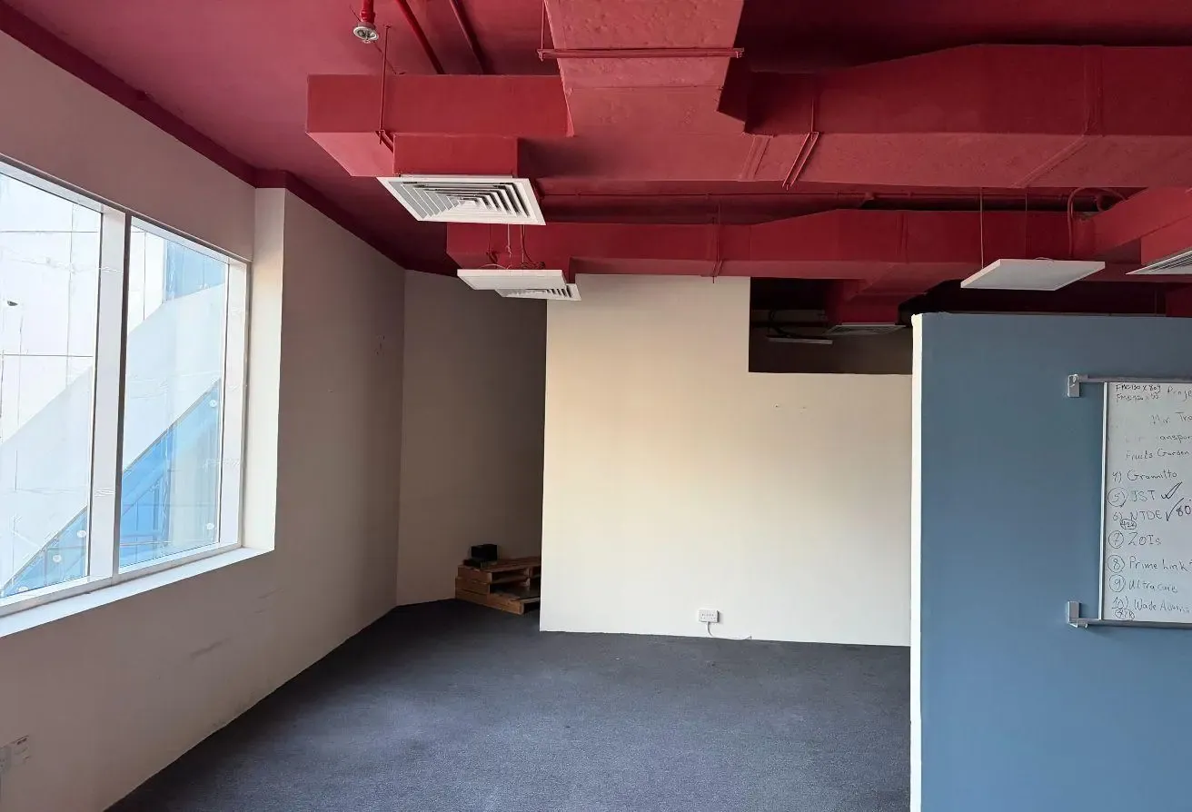 Vacant Fitted Office for sale IT Plaza DSO