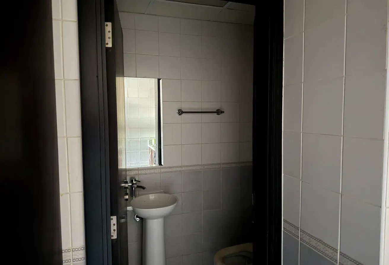 Vacant Fitted Office for sale IT Plaza DSO