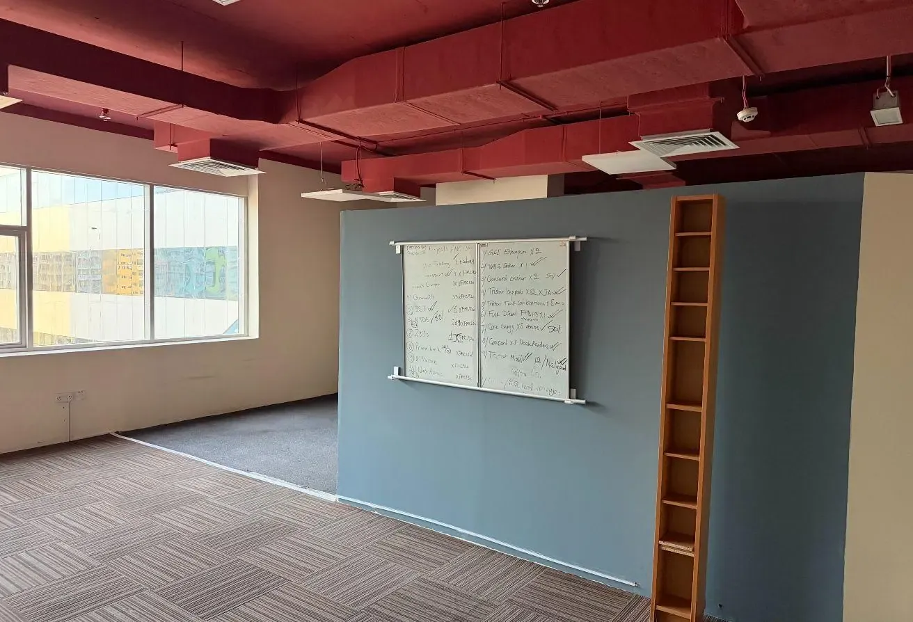Vacant Fitted Office for sale IT Plaza DSO