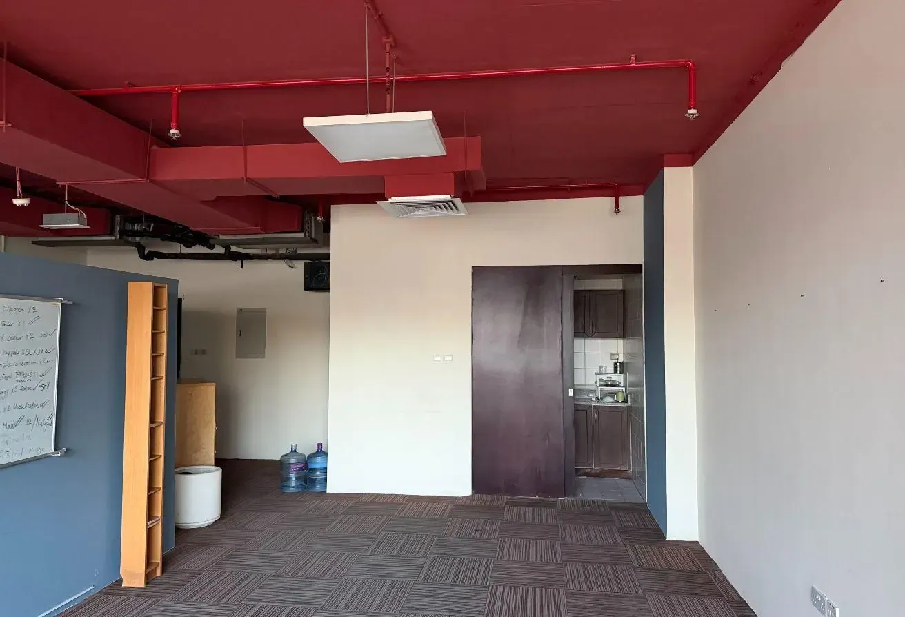 Vacant Fitted Office for sale IT Plaza DSO