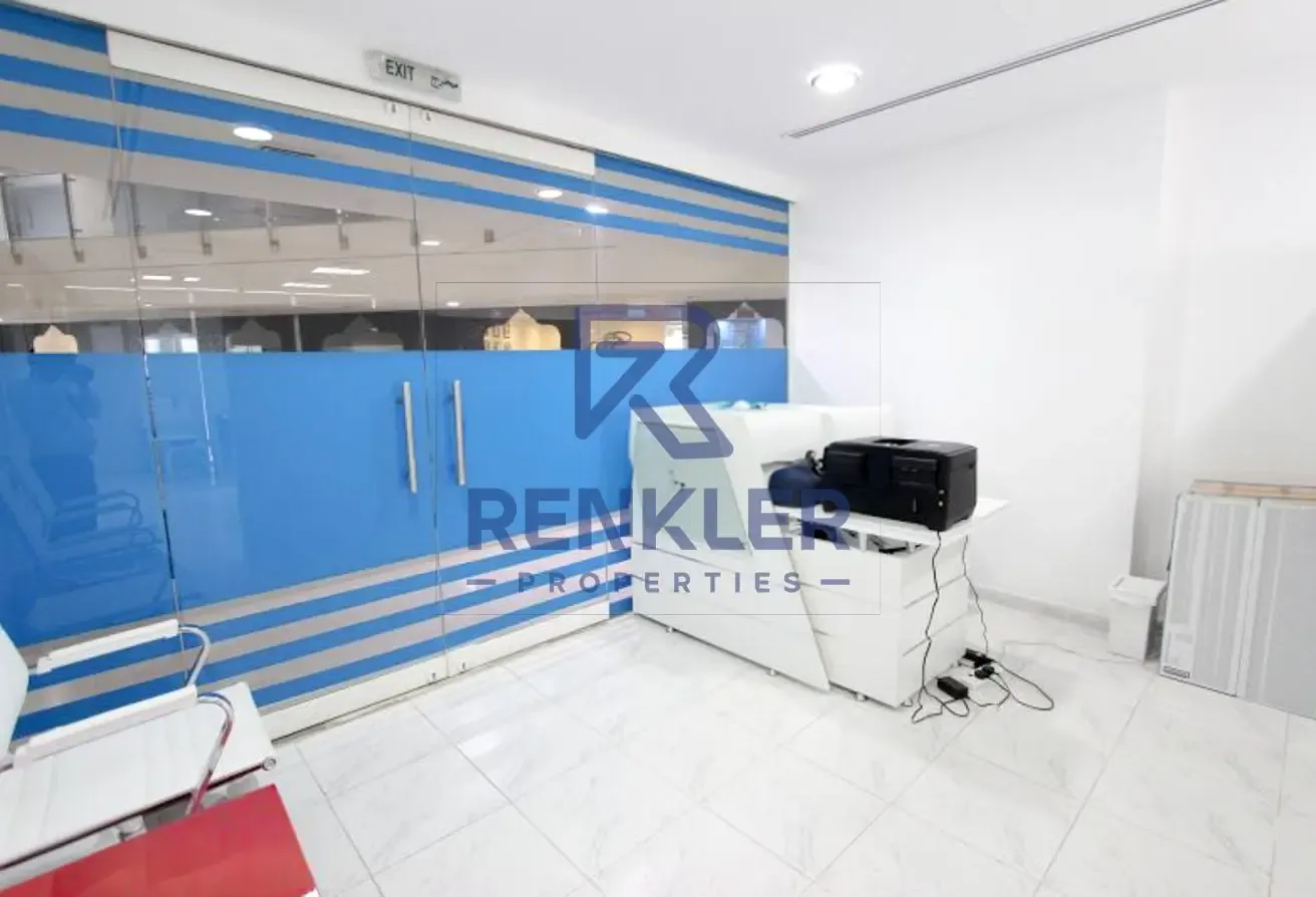 Fitted | Partitioned | Open View | Grade A