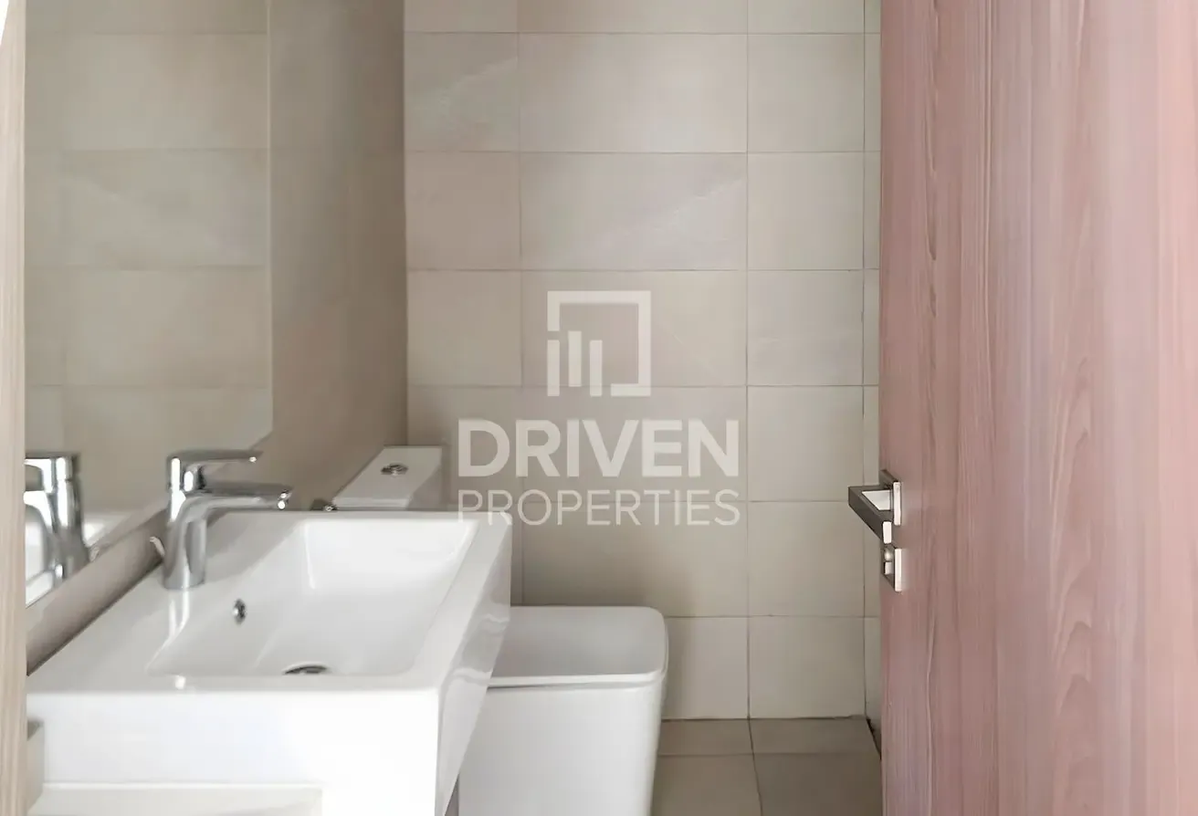 High Floor Apt | Prime Location | Rented