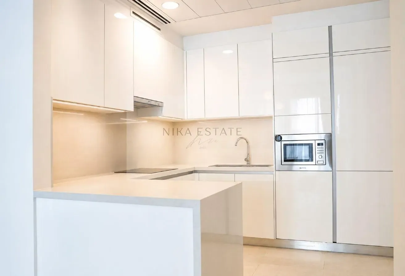 Luxury 2-BR | Canal Front Living | Prime Location