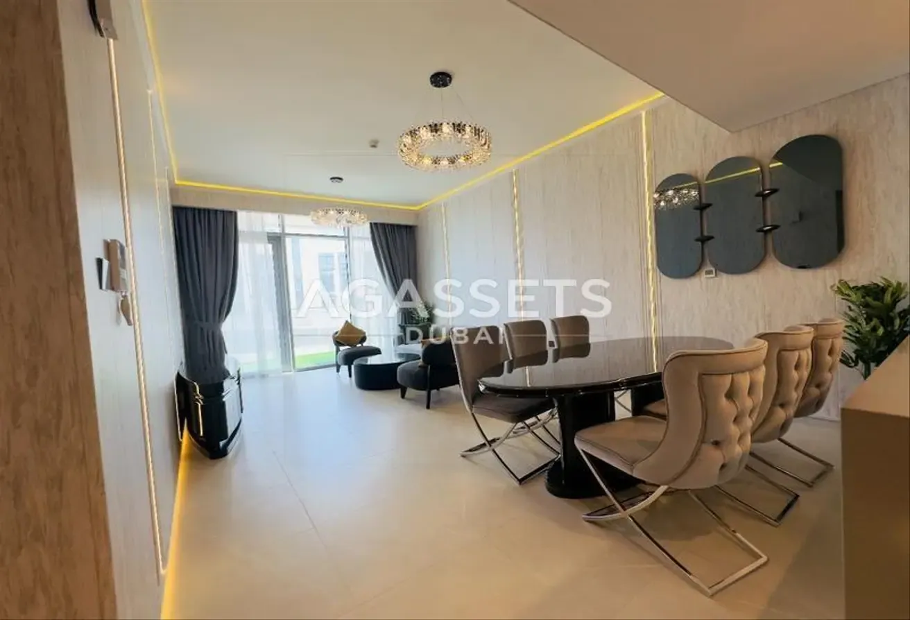 Open Kitchen | Canal View | Vacant