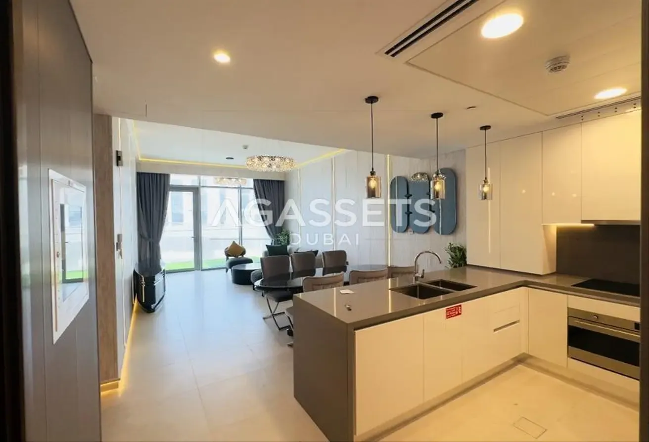 Open Kitchen | Canal View | Vacant