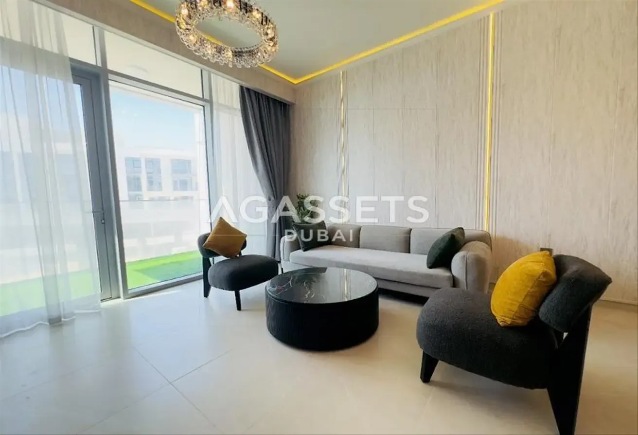 Open Kitchen | Canal View | Vacant