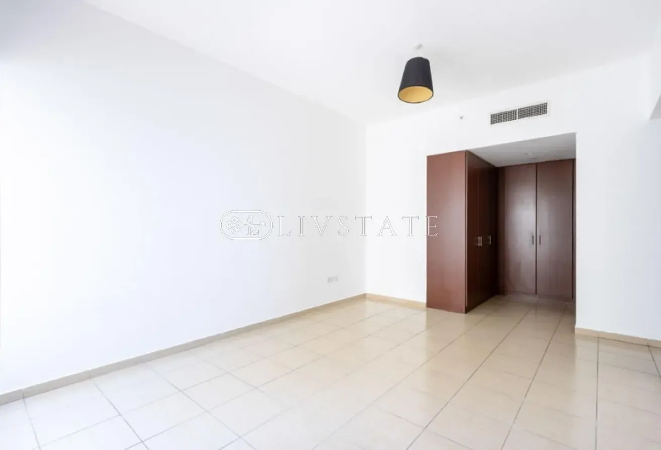 Prime Location | High Floor | Well Maintained
