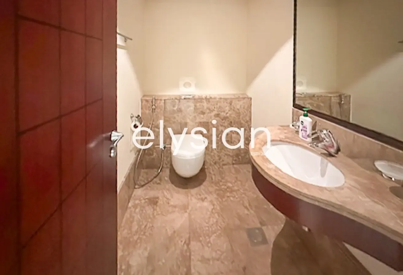 Vacant | Private Beach Access | Low Floor