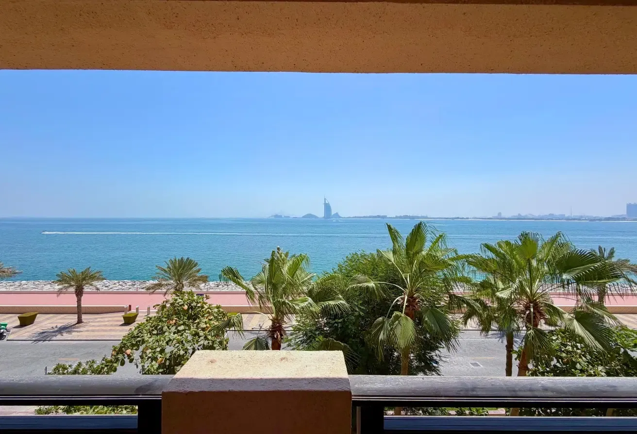 Vacant Now | Bills Included | Full Sea View