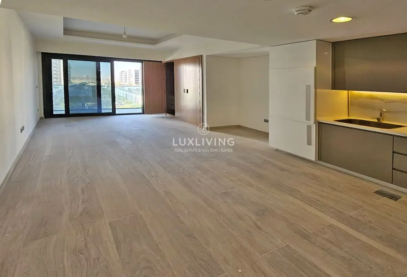 Modern Studio | Pool & Community View | Riviera 9