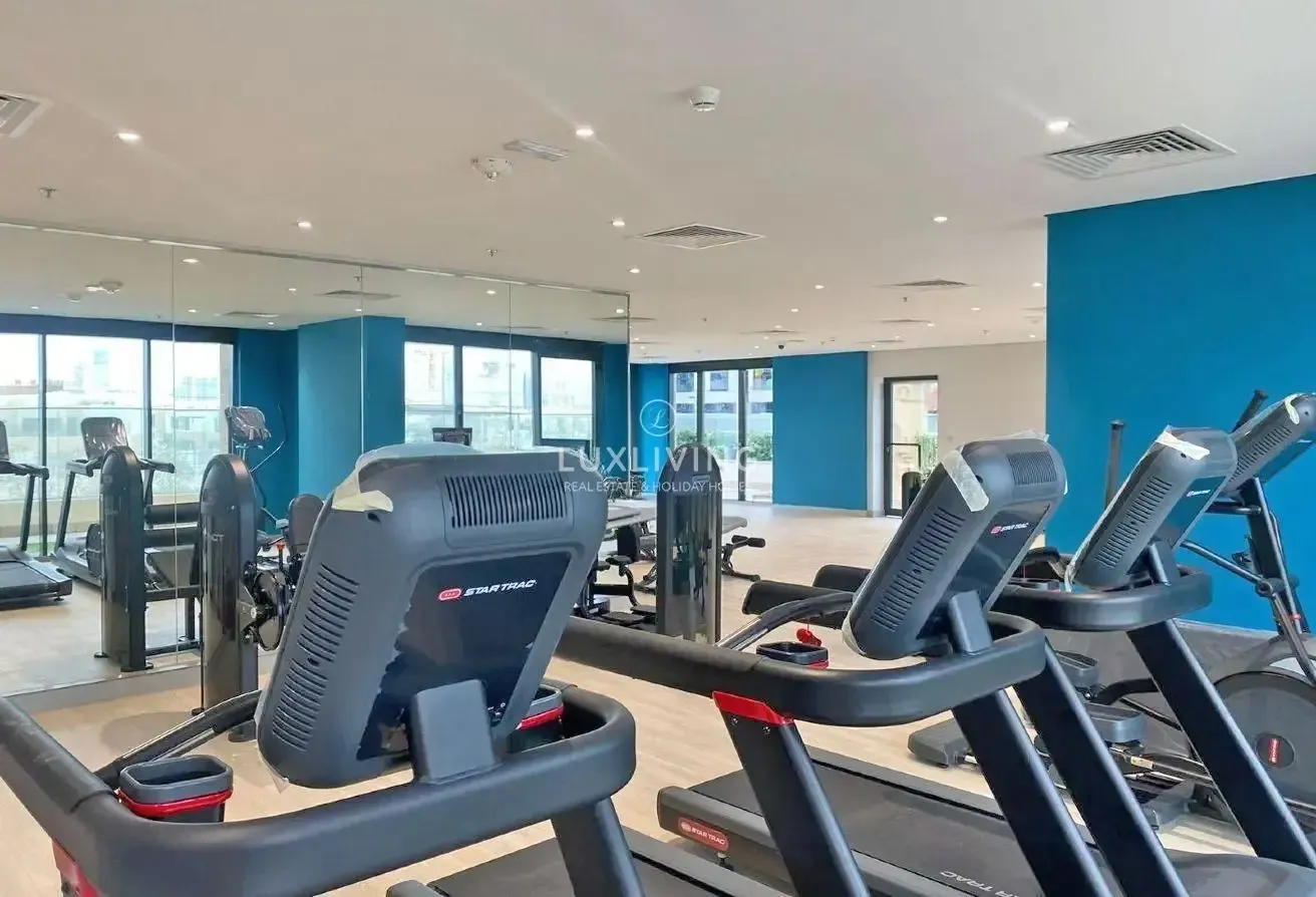 Modern Studio | Pool & Community View | Riviera 9