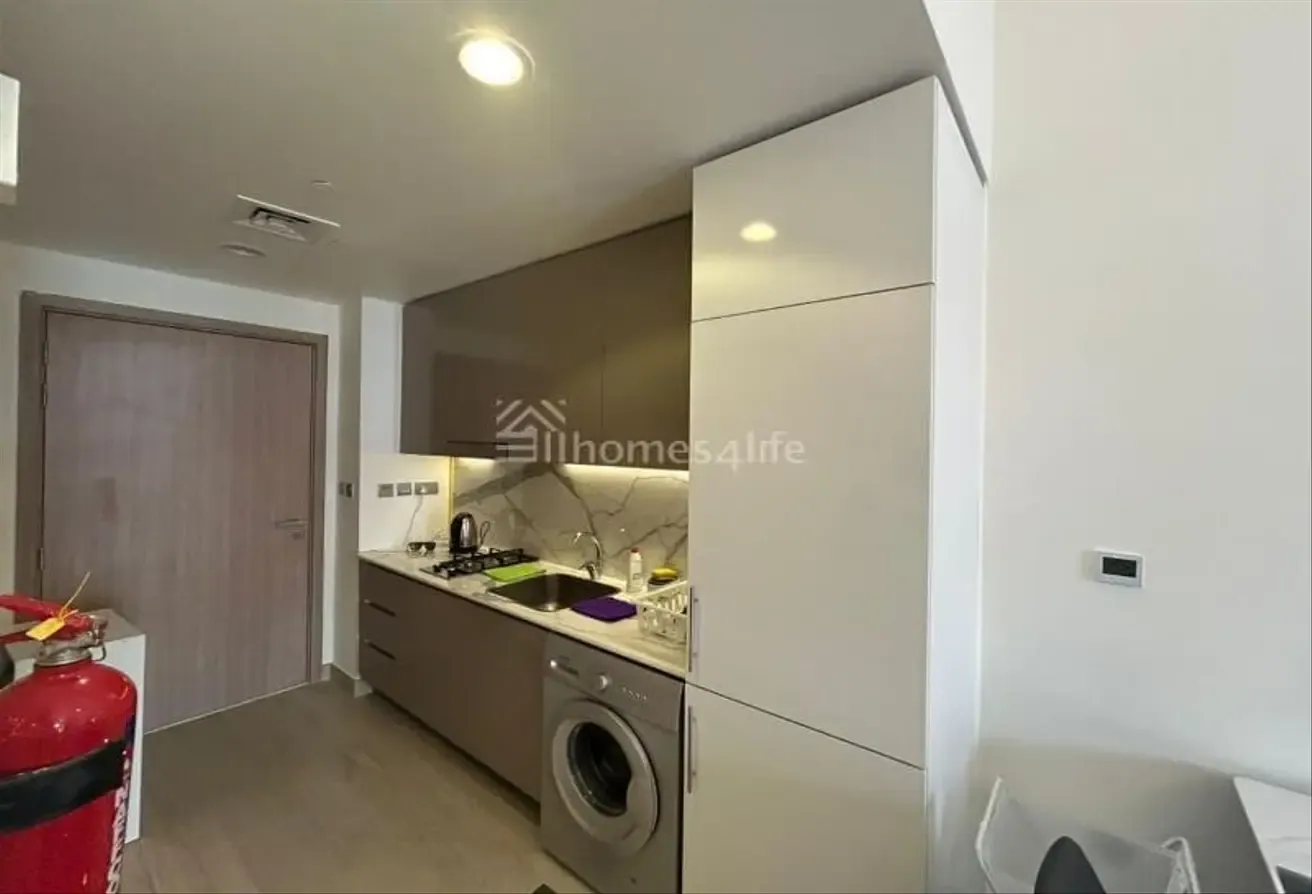 Vacant soon | Pool View | Studio in Azizi Riviera