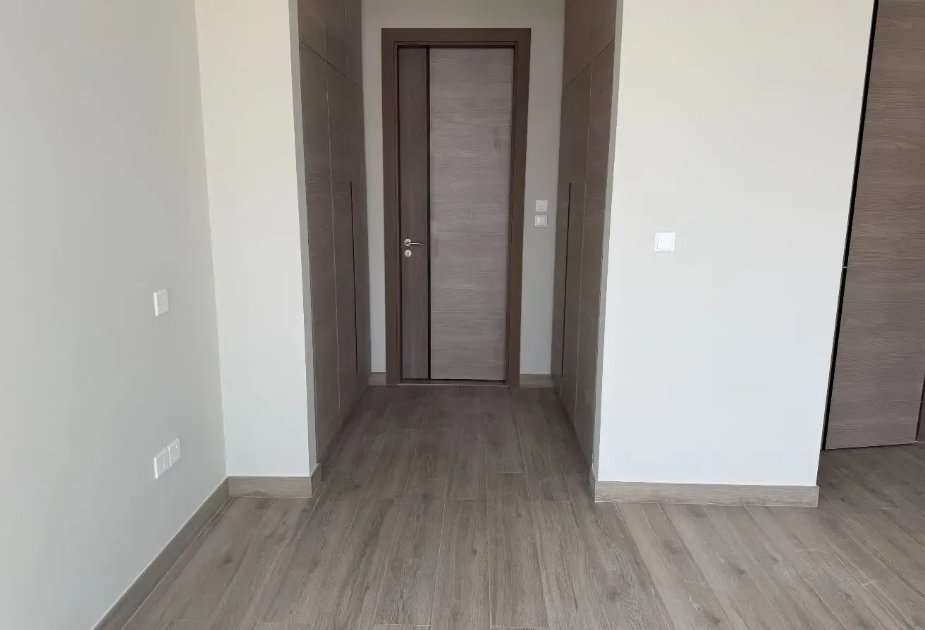 BRAND NEW | MORTGAGE POSSIBLE | 2 MASTER |