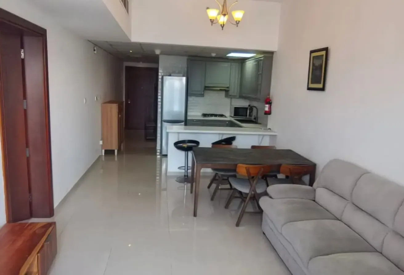 UPGRADED FURNISHED 1 BED-VACANT UNIT-BEST LAYOUT