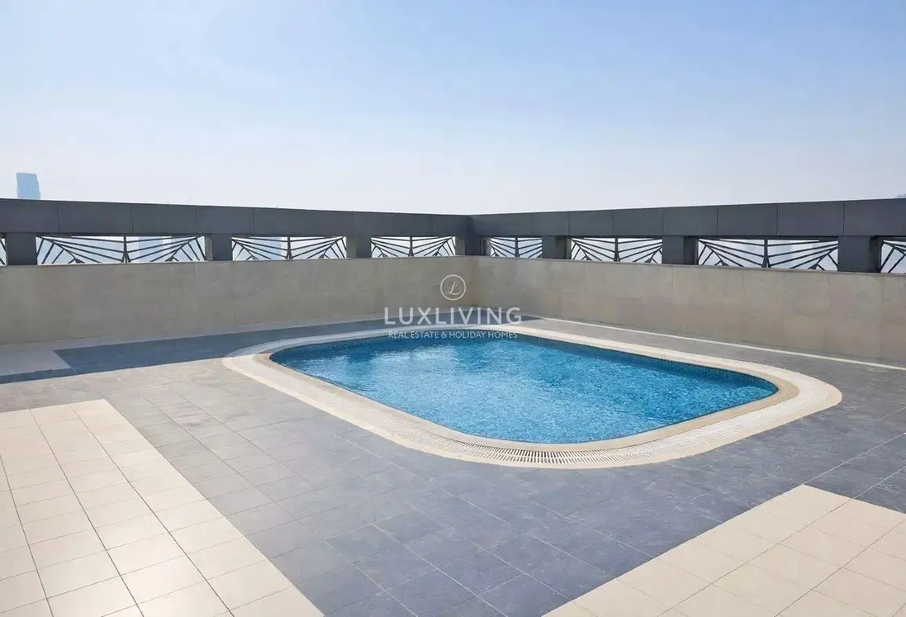 Full Lake View | Vacant | Unfurnished