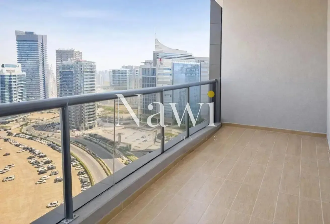Lake View | Spacious Big Layout | Unfurnished