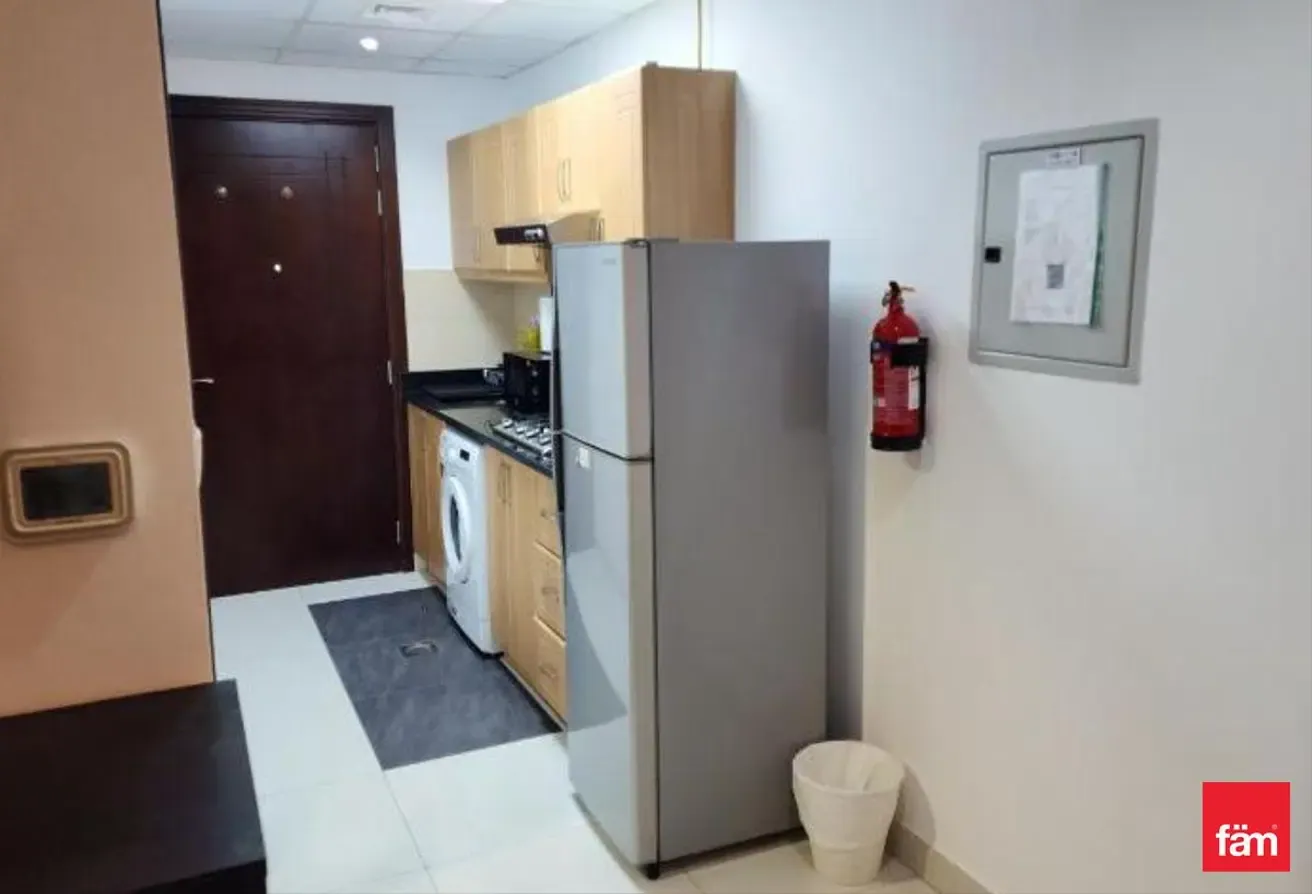 Spacious 1br | Semi Furnished | Tenented Unit