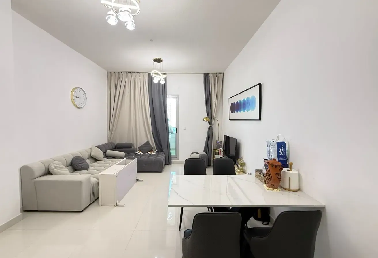 Skyline Views | High Floor | Fully Upgraded