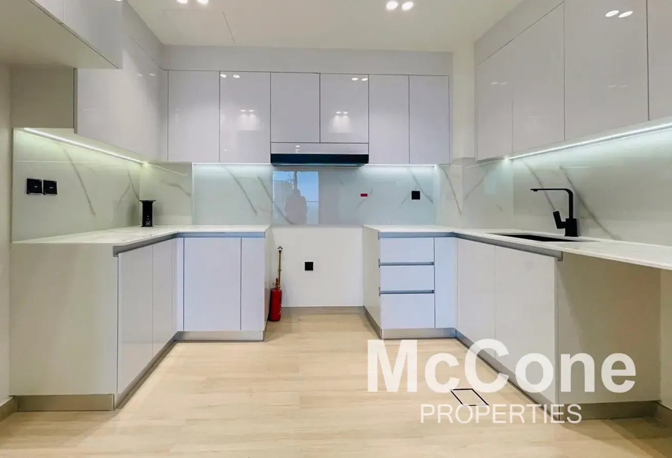 Motivated Seller | Vacant Now | High Floor