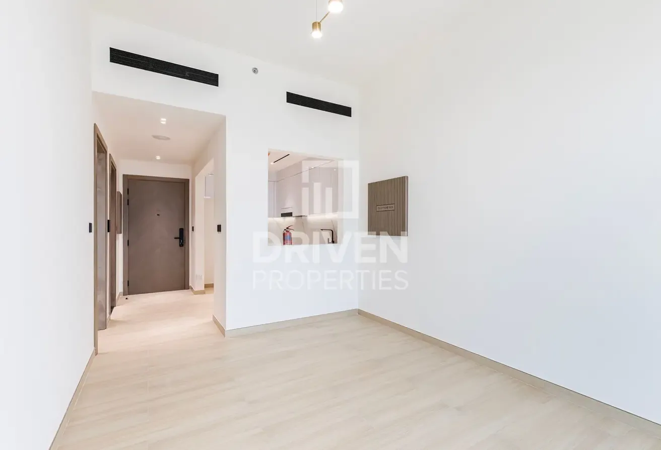 Unique Layout | Marina View | High Floor