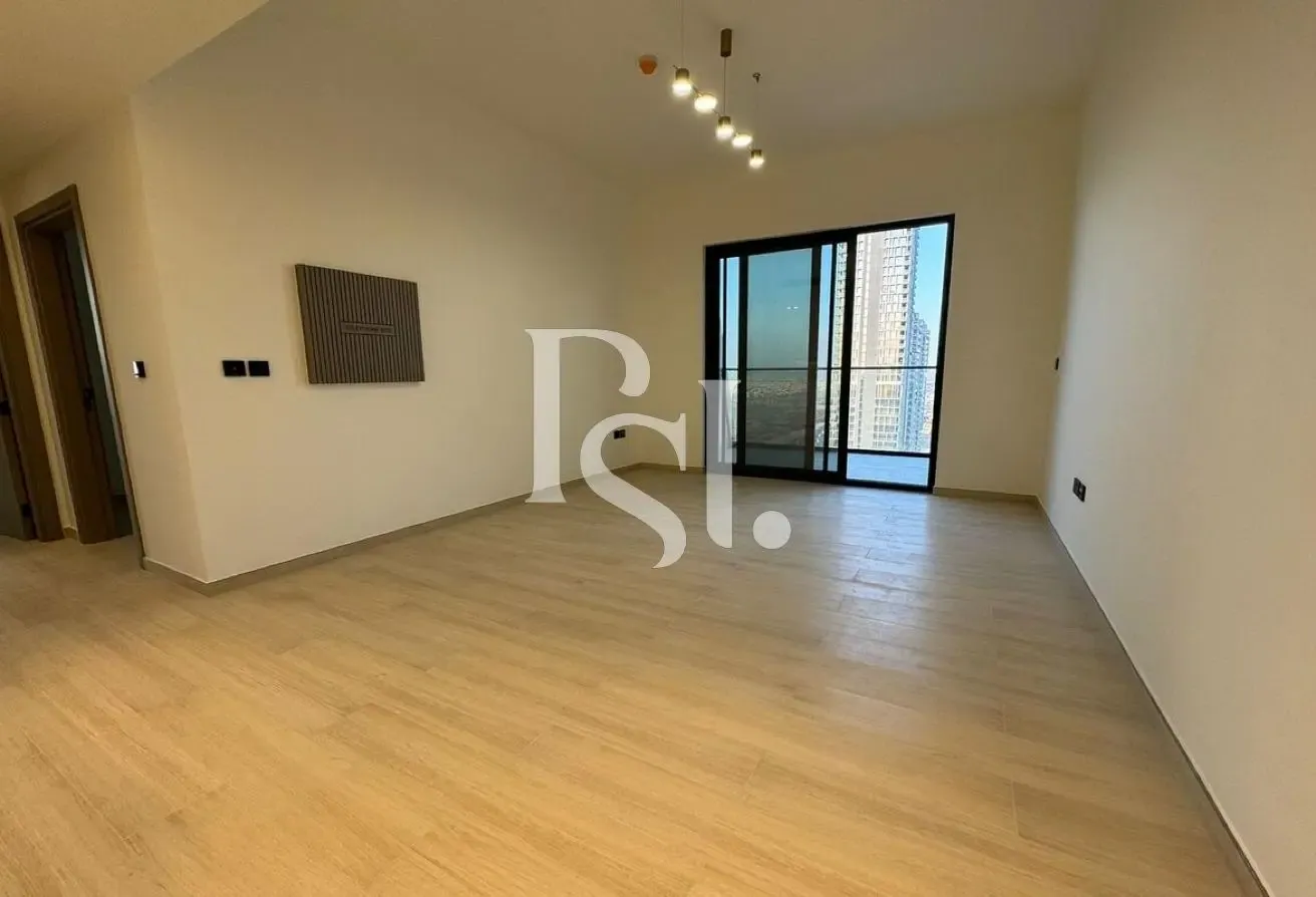 High Floor  | Marina Skyline View | Corner Unit