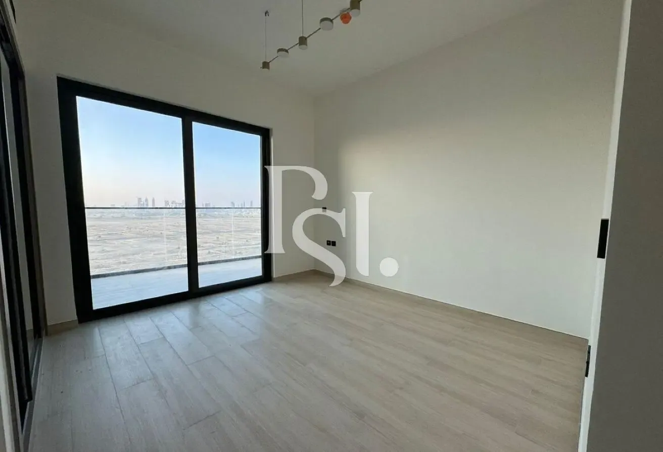 Corner Unit| Marina Skyline View| High Floor