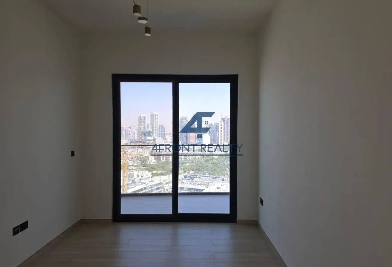 Ready to Move | Smart Layout | Prime Location