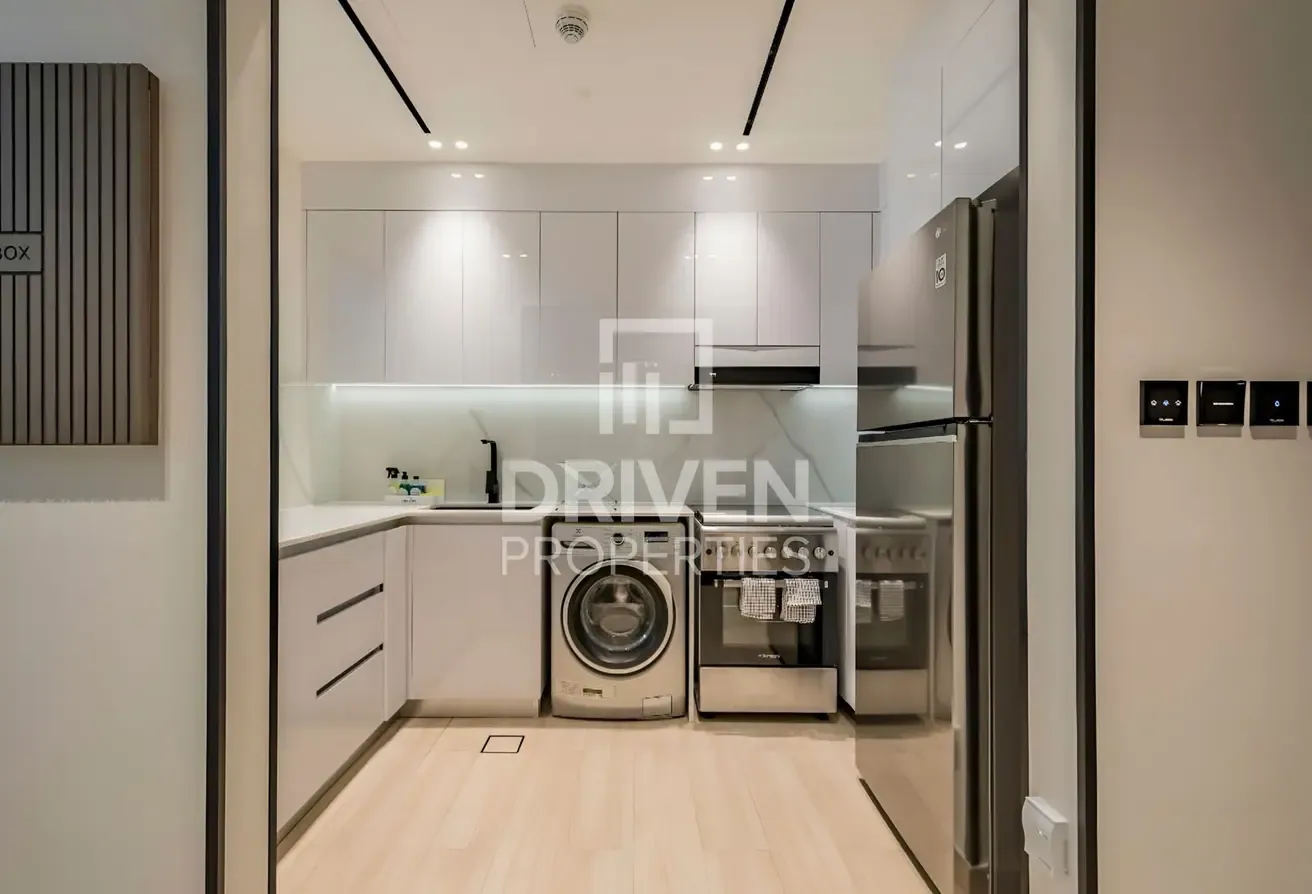 Motivated Seller | Fully Furnished | Large Layout