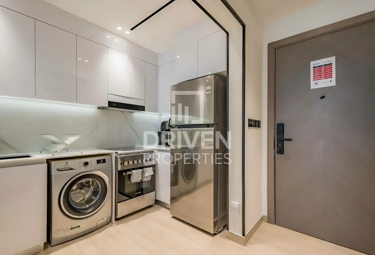 Motivated Seller | Fully Furnished | Large Layout