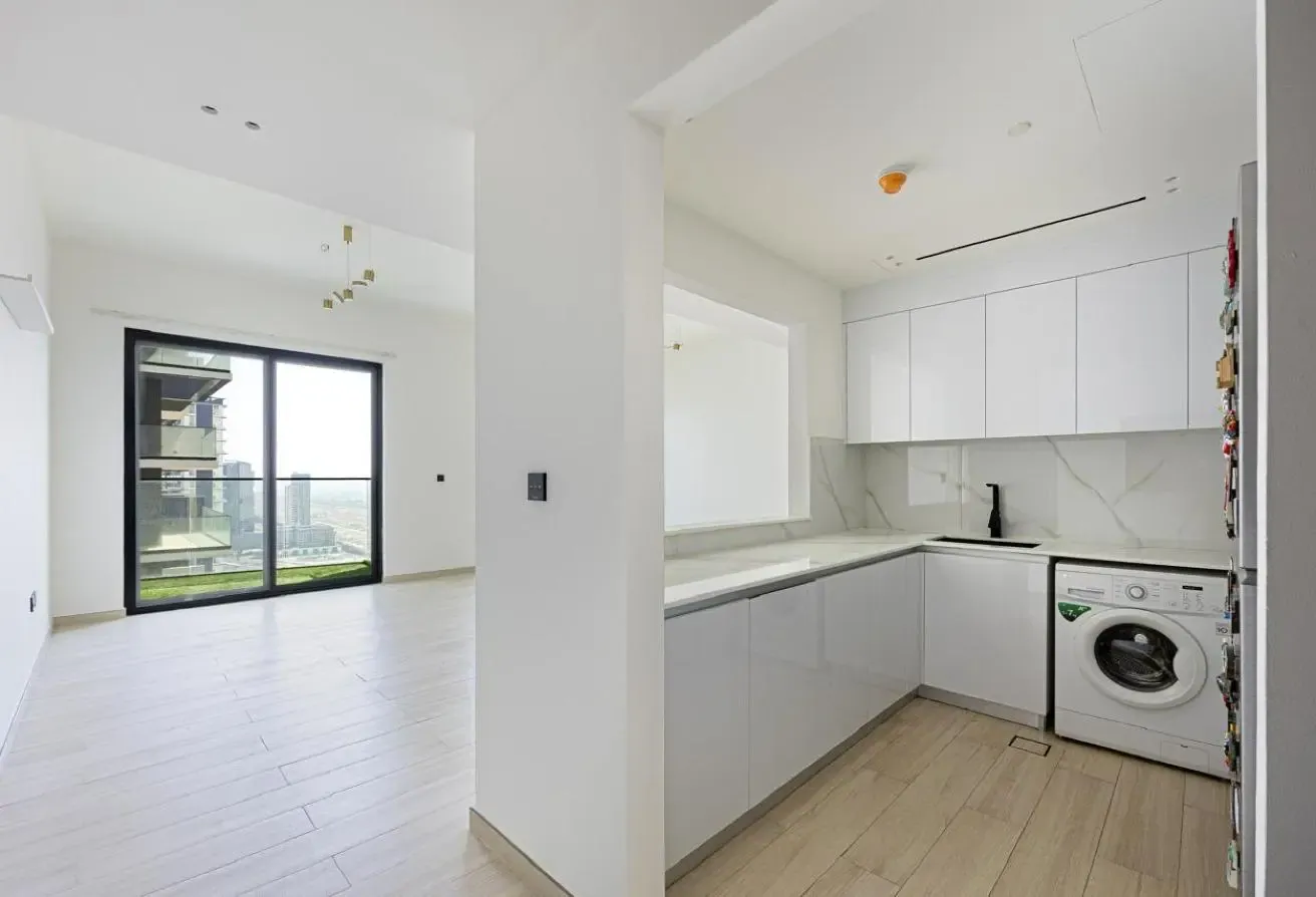 The Biggest Layout| Ready to Move| Fitted Kitchen