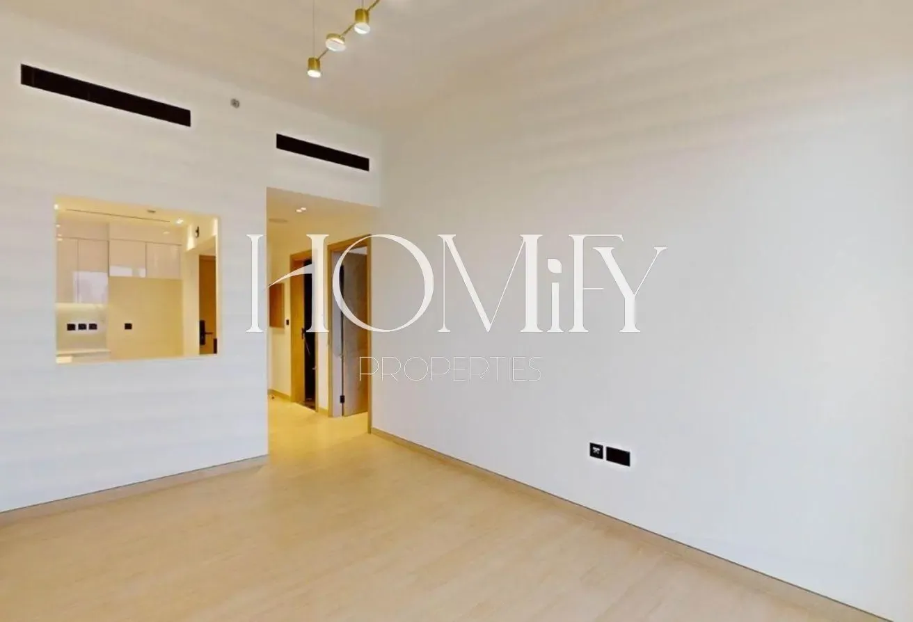 VACANT | MARINA VIEW | HIGH FLOOR