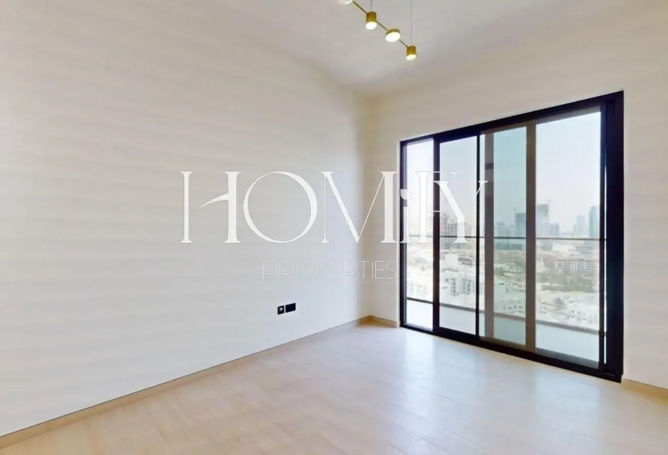 VACANT | MARINA VIEW | HIGH FLOOR