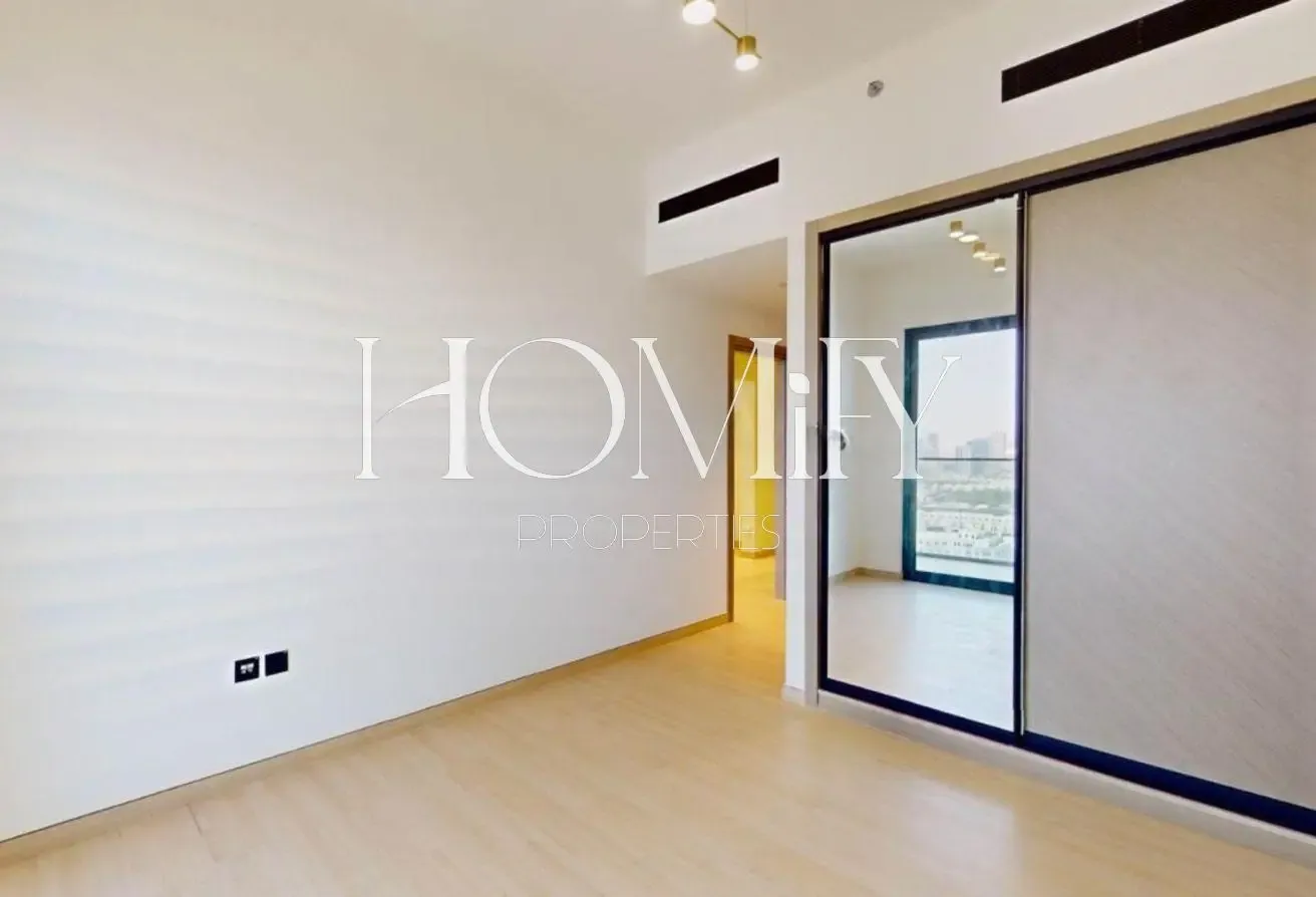 VACANT | MARINA VIEW | HIGH FLOOR