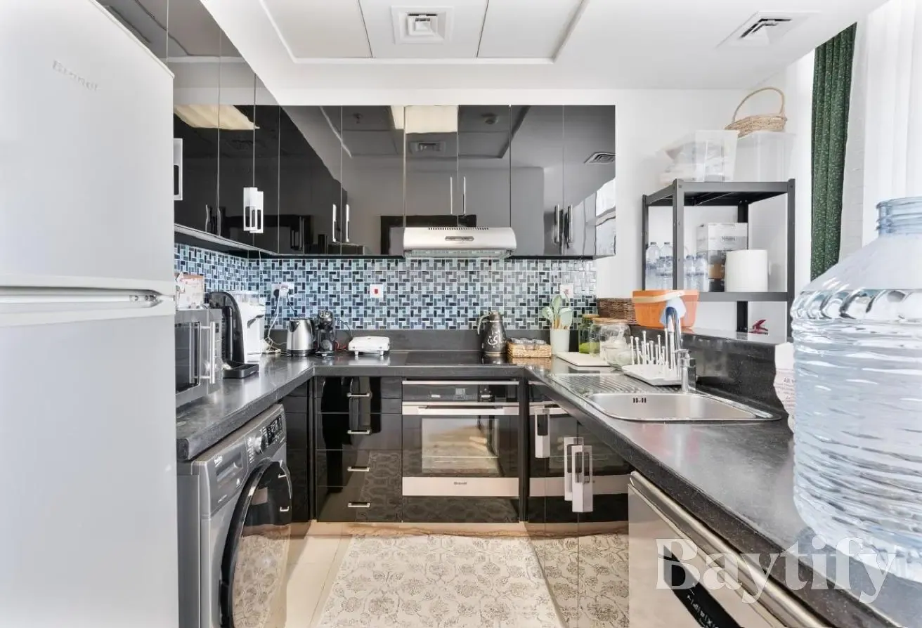 FULLY FURNISHED | CANAL VIEW | MARINA