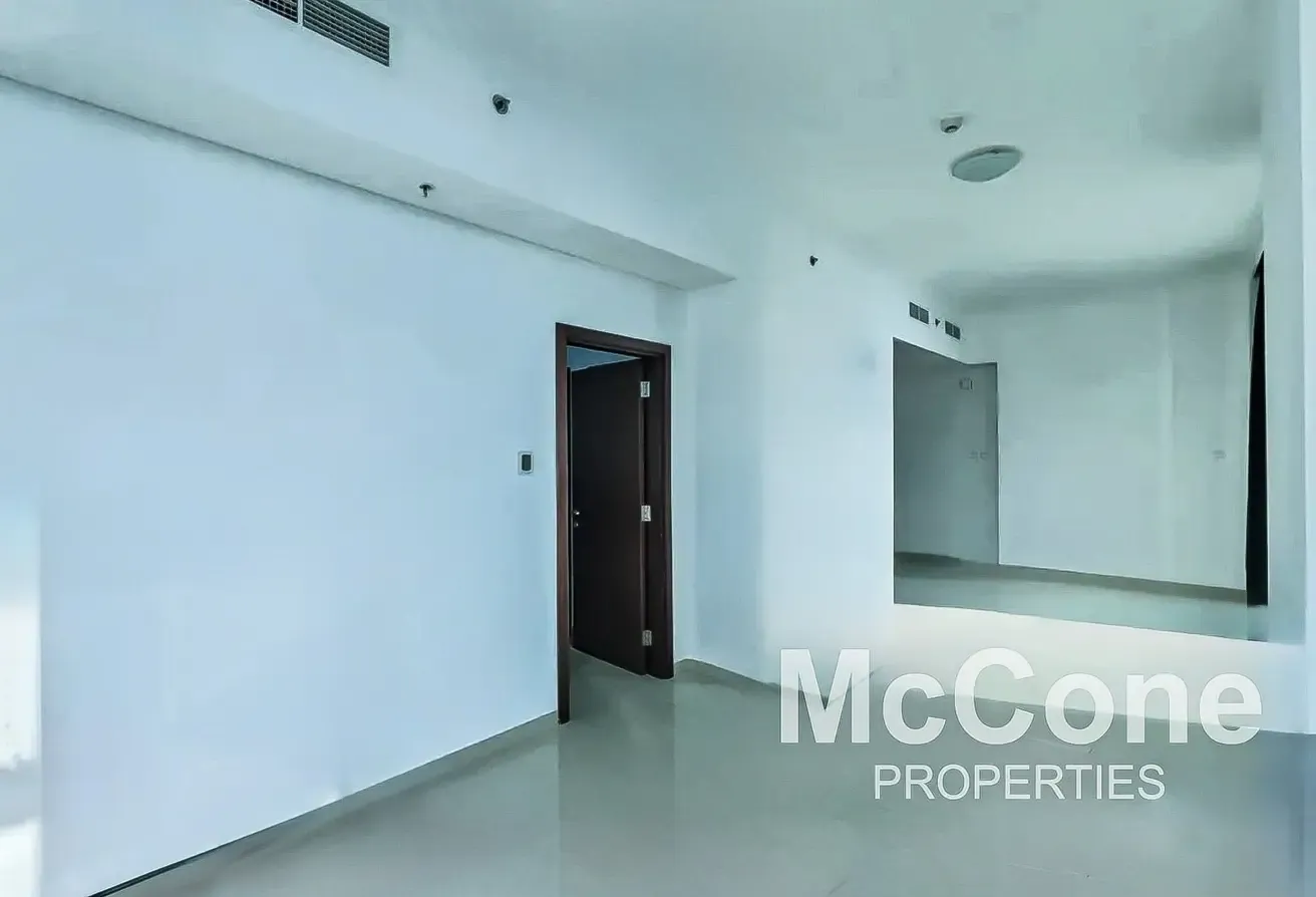 High Floor | Tenanted | Sea View