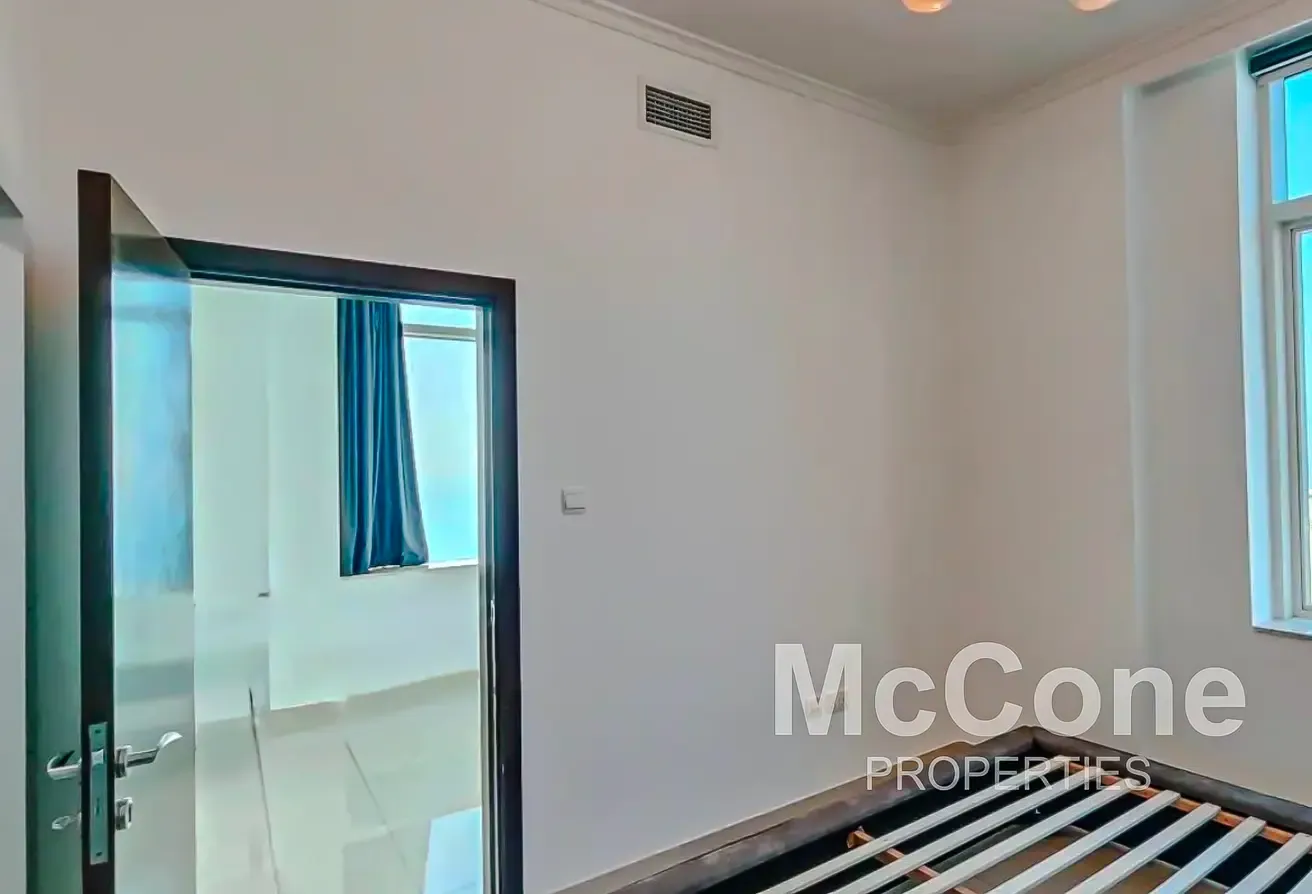 High Floor | Tenanted | Sea View