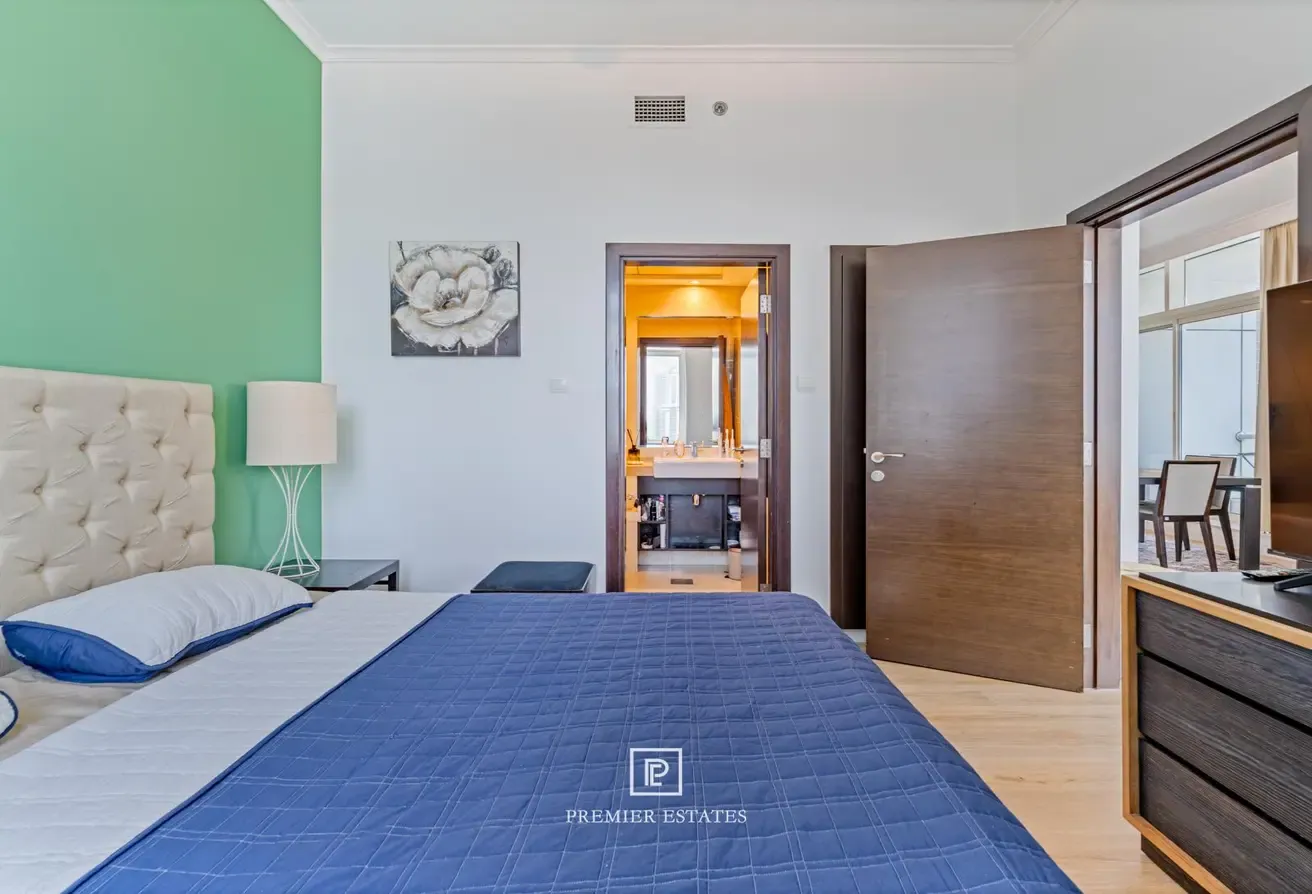 Fully Furnished | Upgraded | Vacant on Transfer